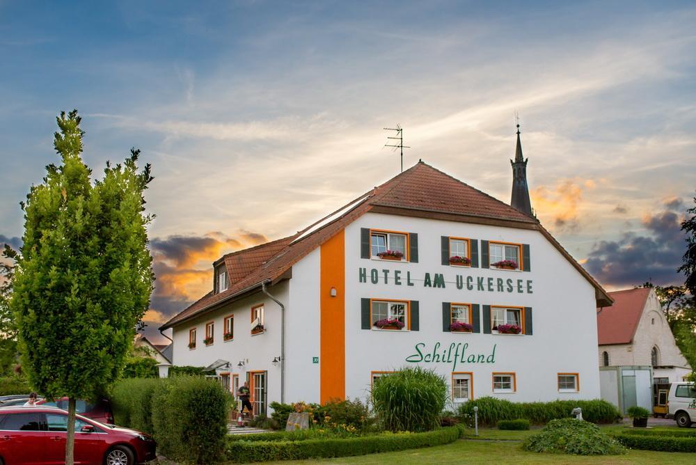 Hotel Am Uckersee Roepersdorf Exterior photo